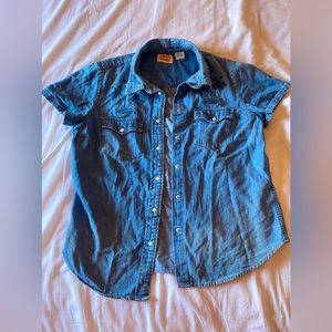 Levi shirt